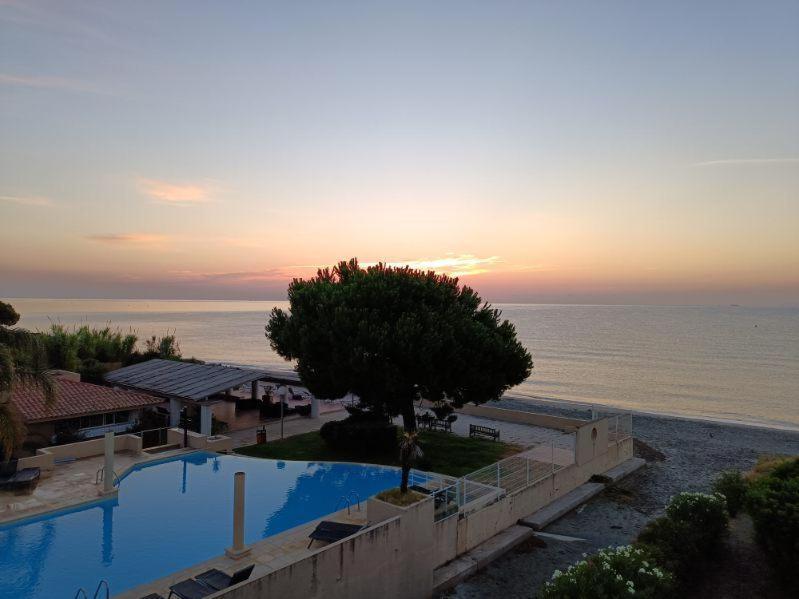 Appartement T2 Bord De Mer - Maria Beach Santa-Lucia-di-Moriani Luaran gambar